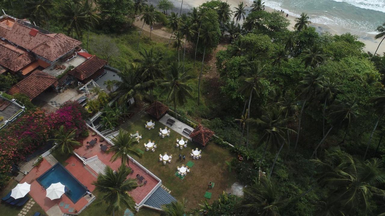 Getaway Beach Resort Ковалам Екстериор снимка