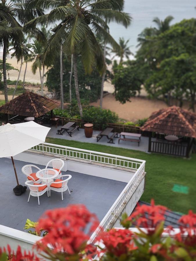 Getaway Beach Resort Ковалам Екстериор снимка